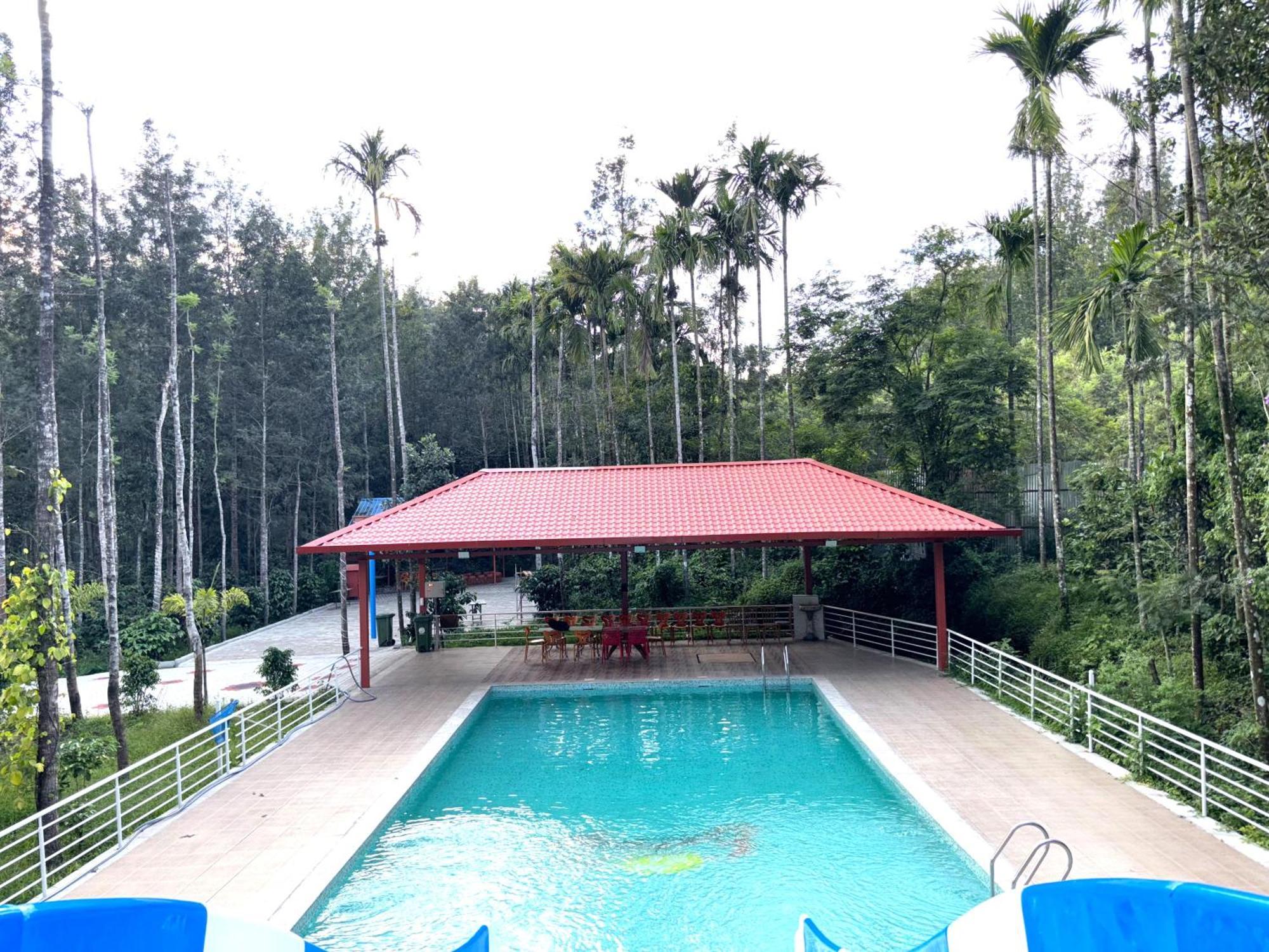 Ecstasy Tent Stay With Swimming Pool & Common Washroom Chikmagalūr Esterno foto