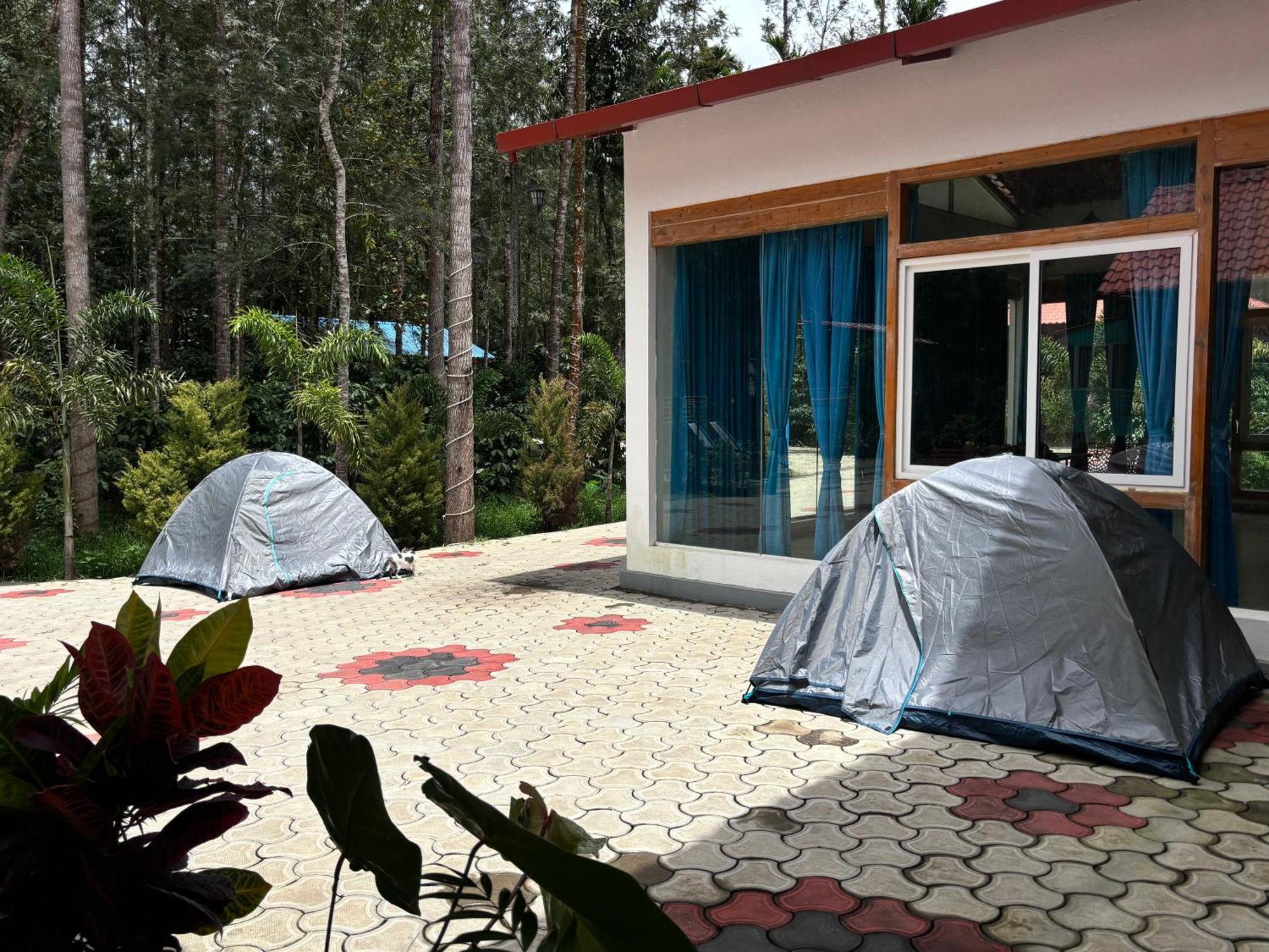 Ecstasy Tent Stay With Swimming Pool & Common Washroom Chikmagalūr Esterno foto