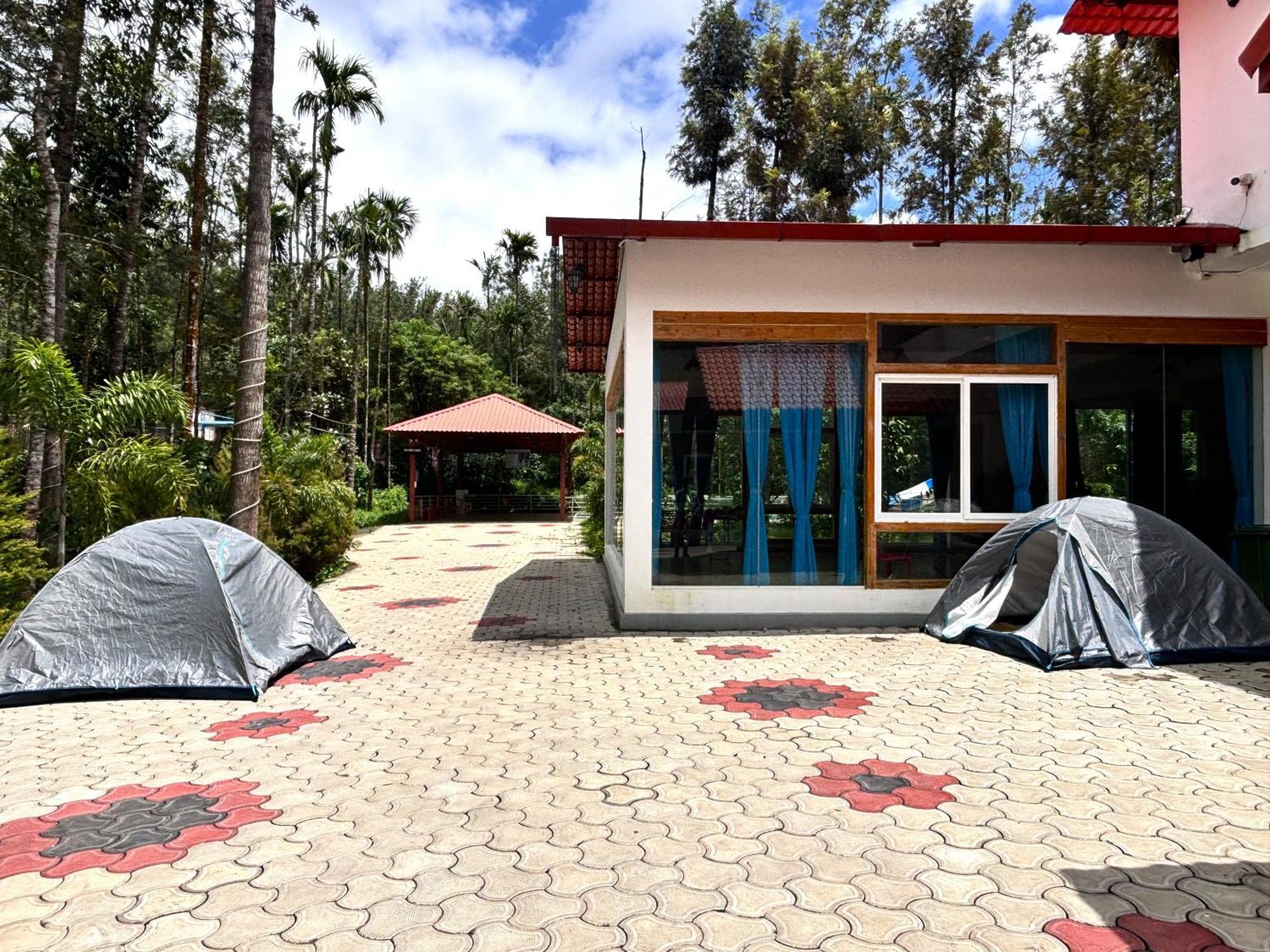 Ecstasy Tent Stay With Swimming Pool & Common Washroom Chikmagalūr Esterno foto
